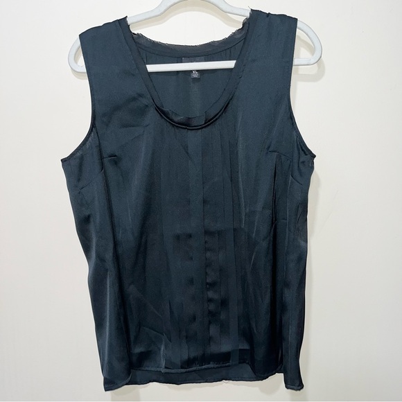 Mossimo pleated black tank - Picture 1 of 5